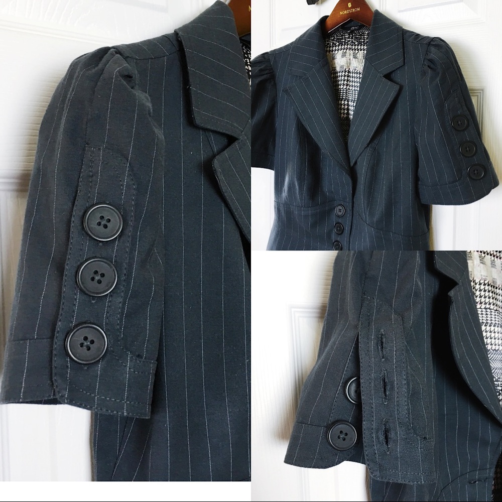 🌸ZINC🌸Women’s Navy Blue Striped Blazer - Picture 6 of 8
